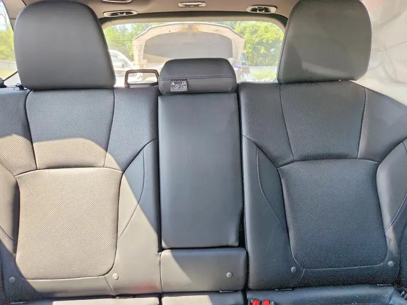 2025 SUBARU FORESTER LIMITED  