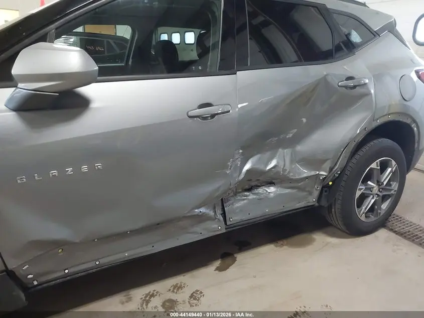 2024 CHEVROLET BLAZER AWD 2LT