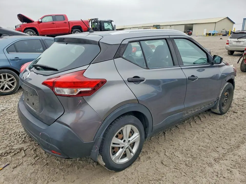 2019 NISSAN KICKS S  