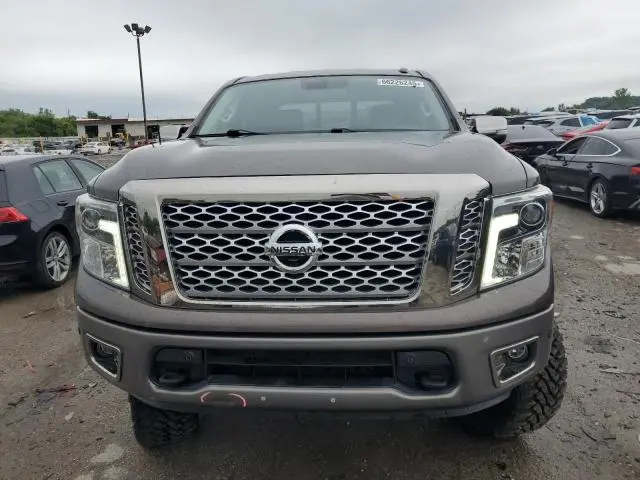 2018 NISSAN TITAN SV  