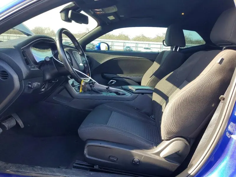 2022 DODGE CHALLENGER SXT  