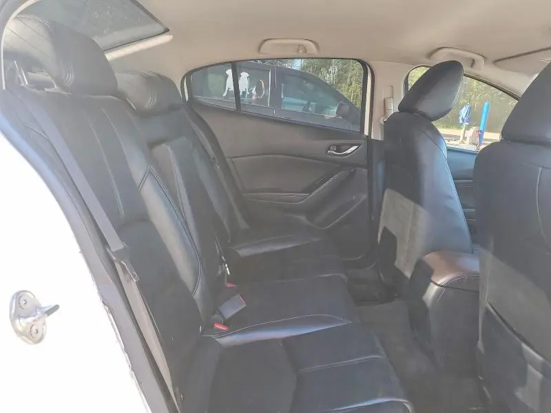 2018 MAZDA 3 GS  