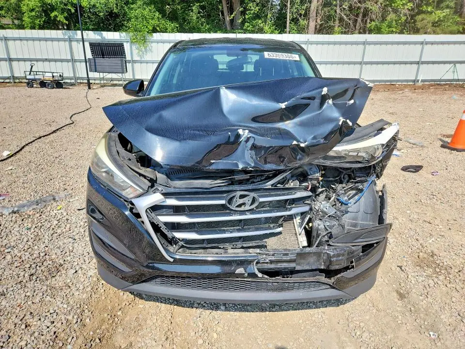 2018 HYUNDAI TUCSON SE  