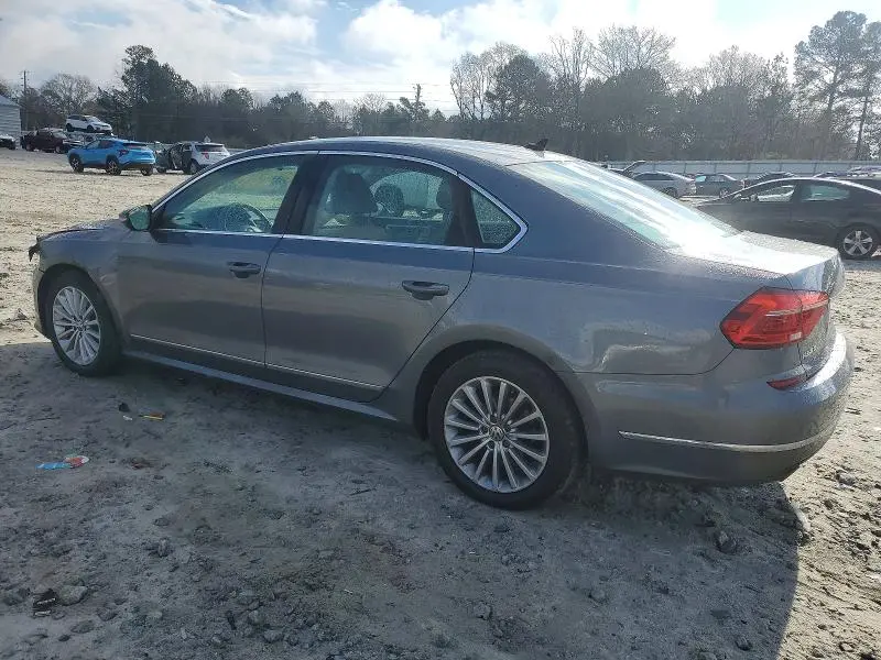 2016 VOLKSWAGEN PASSAT SE  