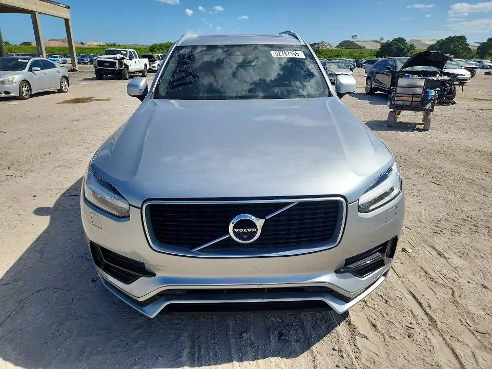 2017 VOLVO XC90 T6  