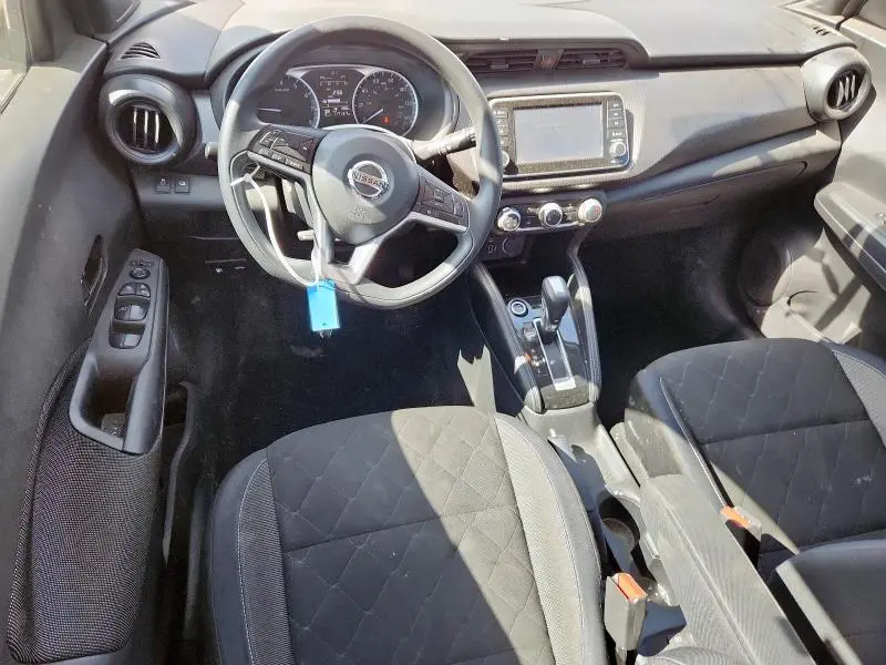 2019 NISSAN KICKS S  