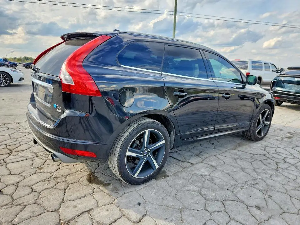 2014 VOLVO XC60 T6  