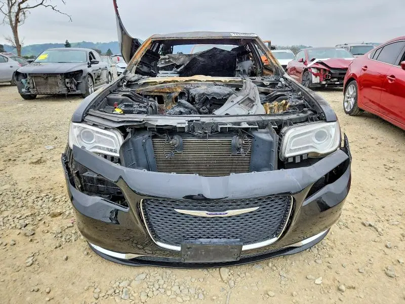 2017 CHRYSLER 300 LIMITED  