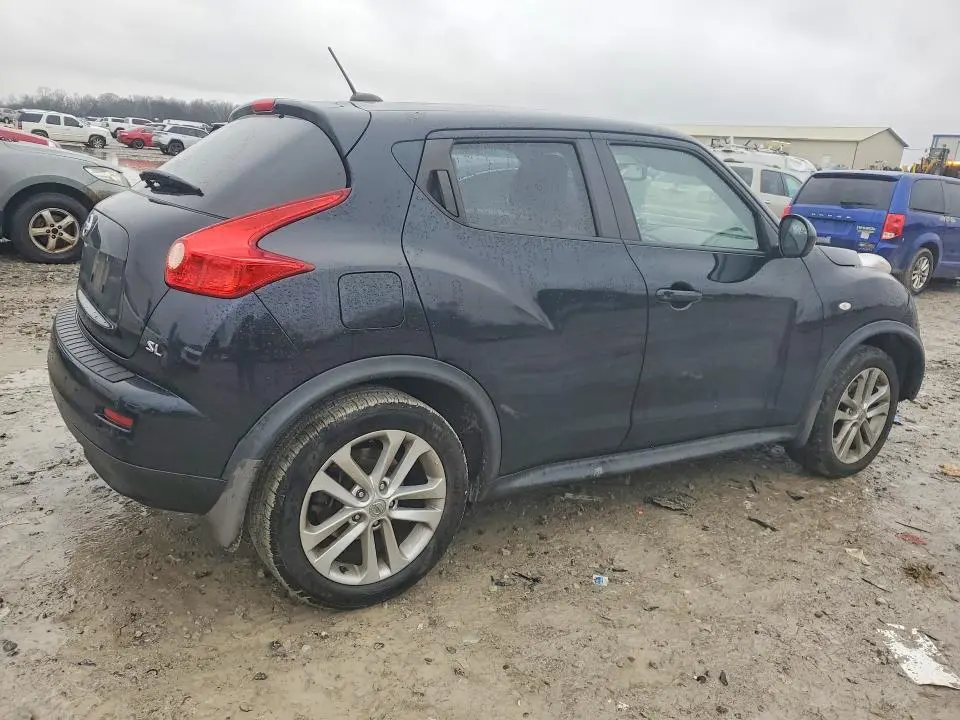 2011 NISSAN JUKE S  