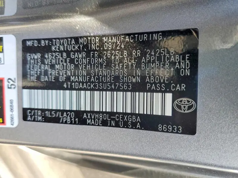 2025 TOYOTA CAMRY XLE  