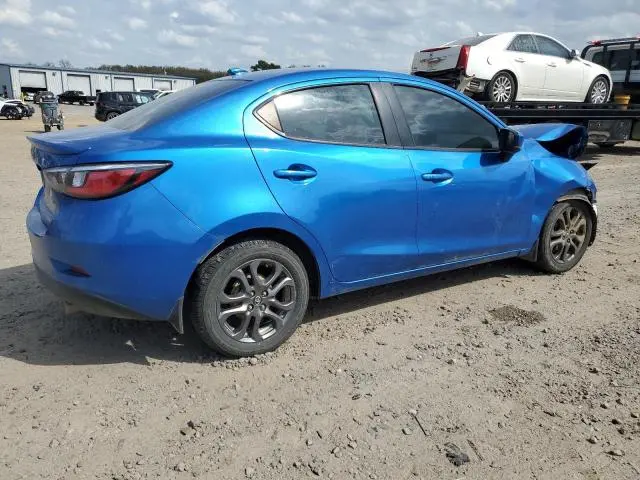 2019 TOYOTA YARIS L  