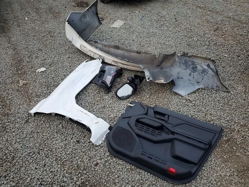 2025 TOYOTA TACOMA XTRACAB  