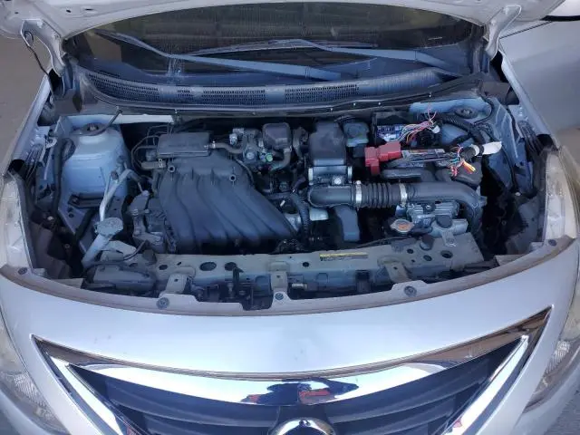2015 NISSAN VERSA S  