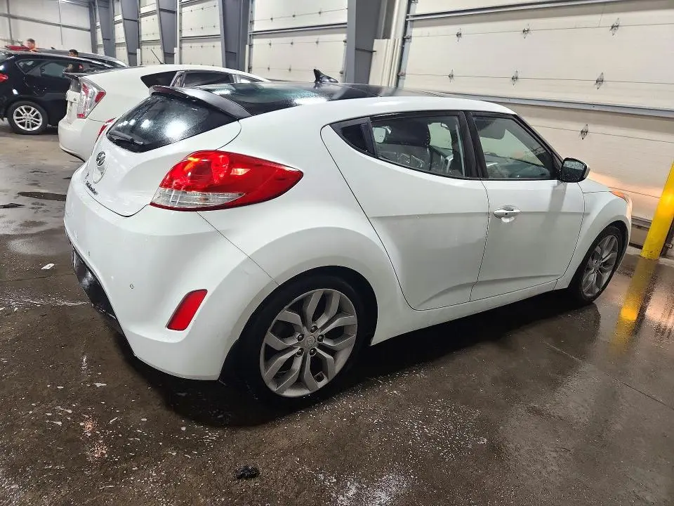 2016 HYUNDAI VELOSTER BASE  