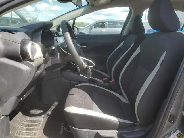 2021 NISSAN VERSA SV  