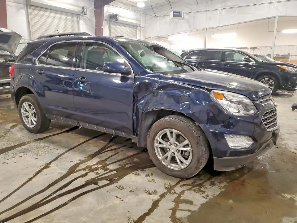 2017 CHEVROLET EQUINOX LT  