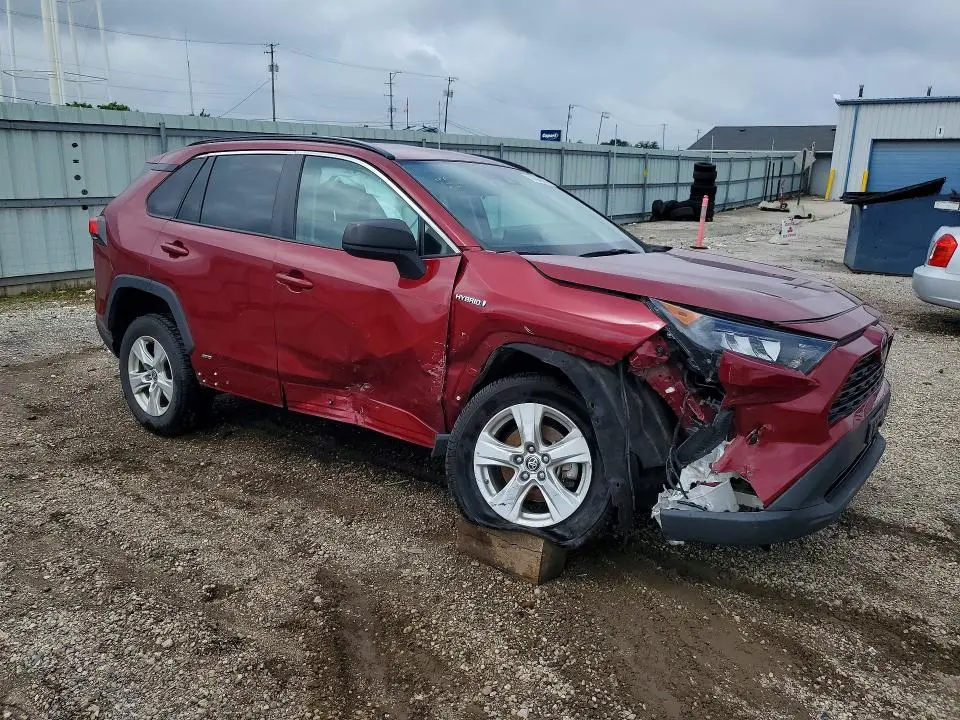 2021 TOYOTA RAV4 LE  