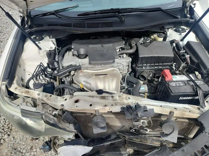 2014 TOYOTA CAMRY SE  