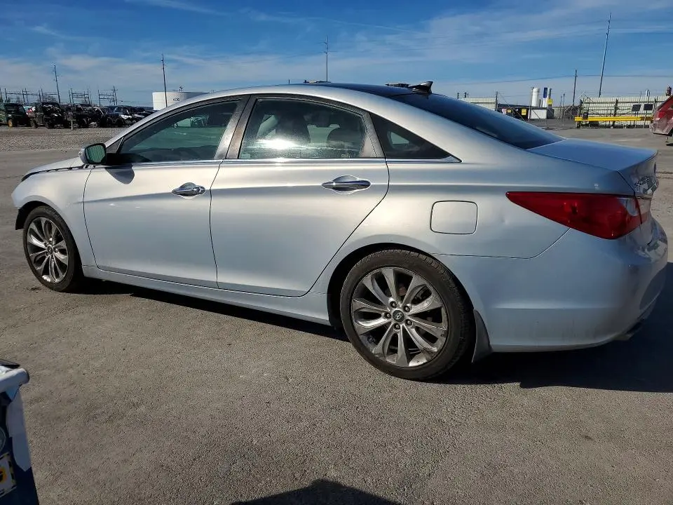 2013 HYUNDAI SONATA SE  