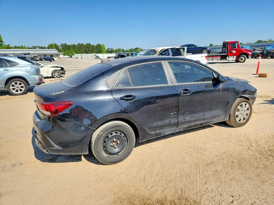 2022 KIA RIO LX  