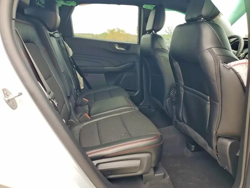 2026 FORD ESCAPE ST LINE  