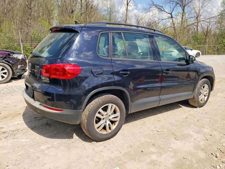 2015 VOLKSWAGEN TIGUAN S  