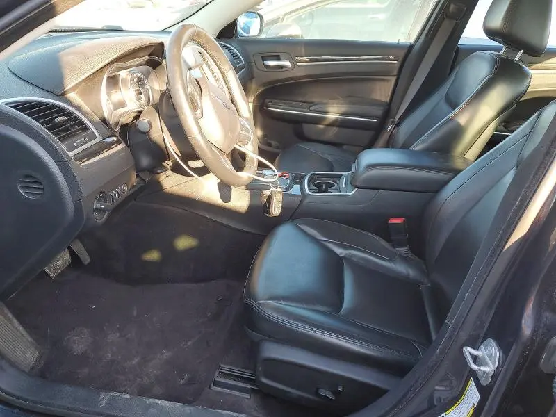 2016 CHRYSLER 300 LIMITED  