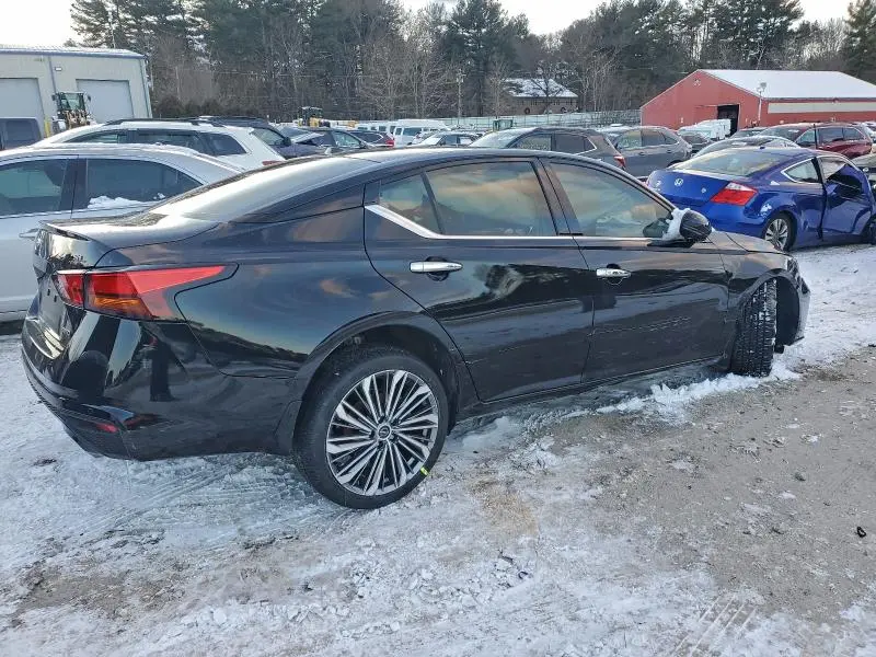 2024 NISSAN ALTIMA SL  