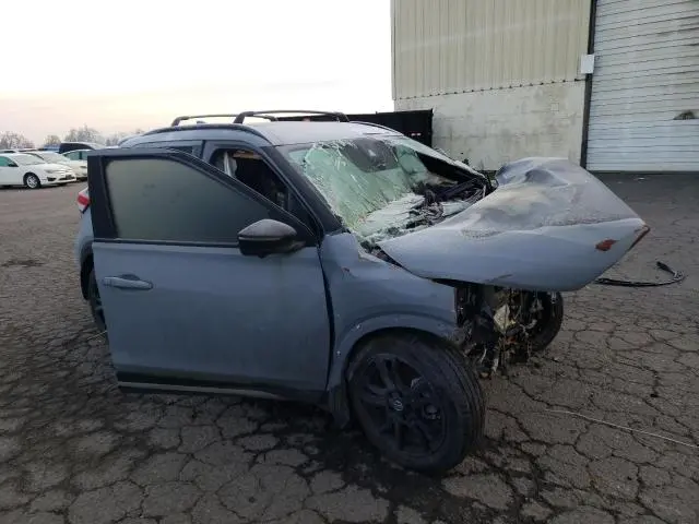 2021 NISSAN KICKS SR  