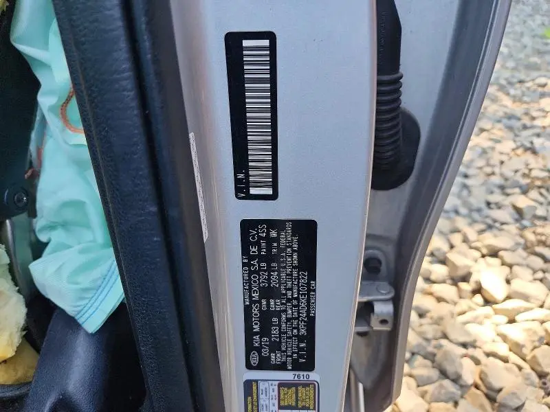 2019 KIA FORTE LXS  