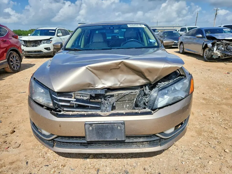 2015 VOLKSWAGEN PASSAT SEL  