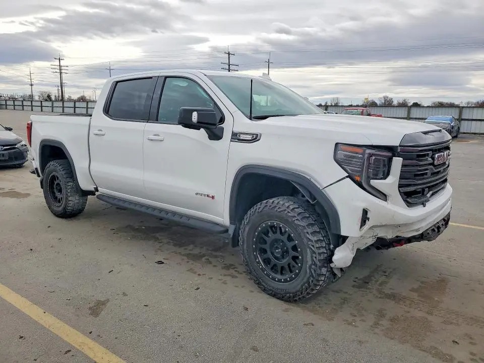 2023 GMC SIERRA   