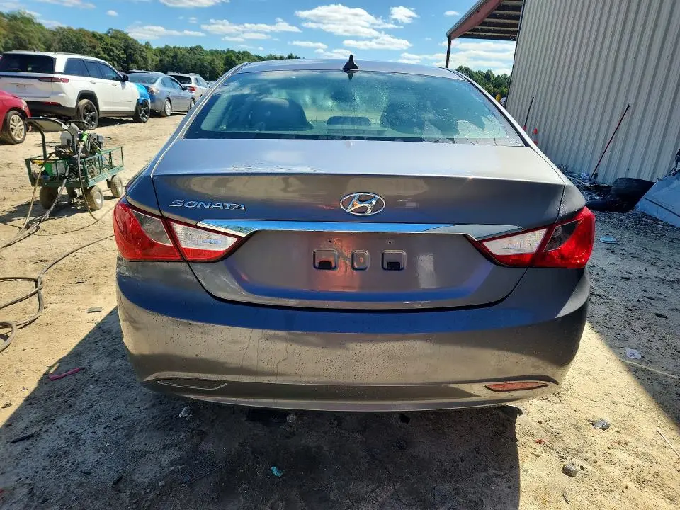 2012 HYUNDAI SONATA GLS  
