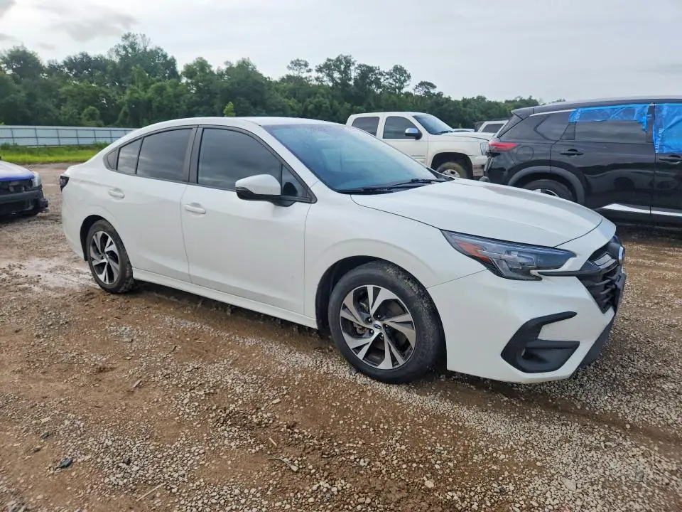 2024 SUBARU LEGACY PREMIUM  