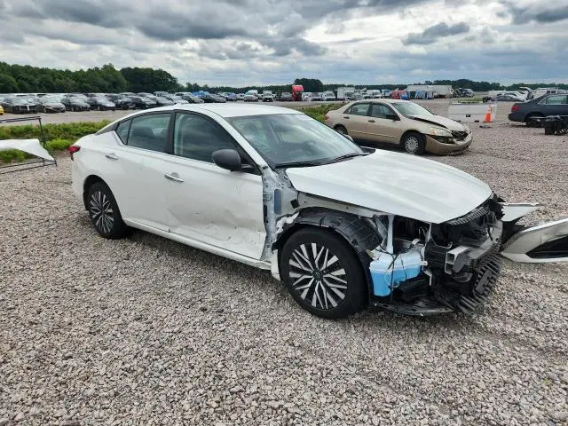 2024 NISSAN ALTIMA SV  