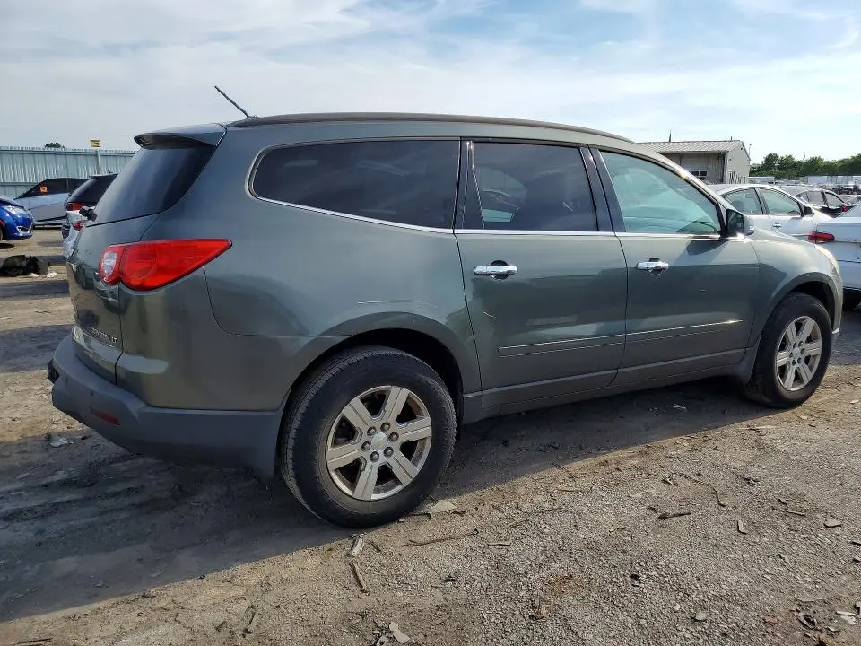 2011 CHEVROLET TRAVERSE LT  