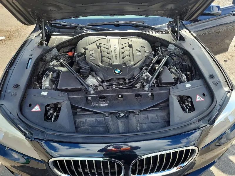 2013 BMW 750 I  