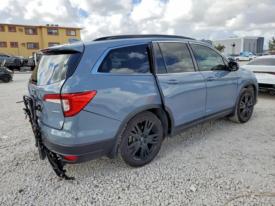 2022 HONDA PILOT SE  