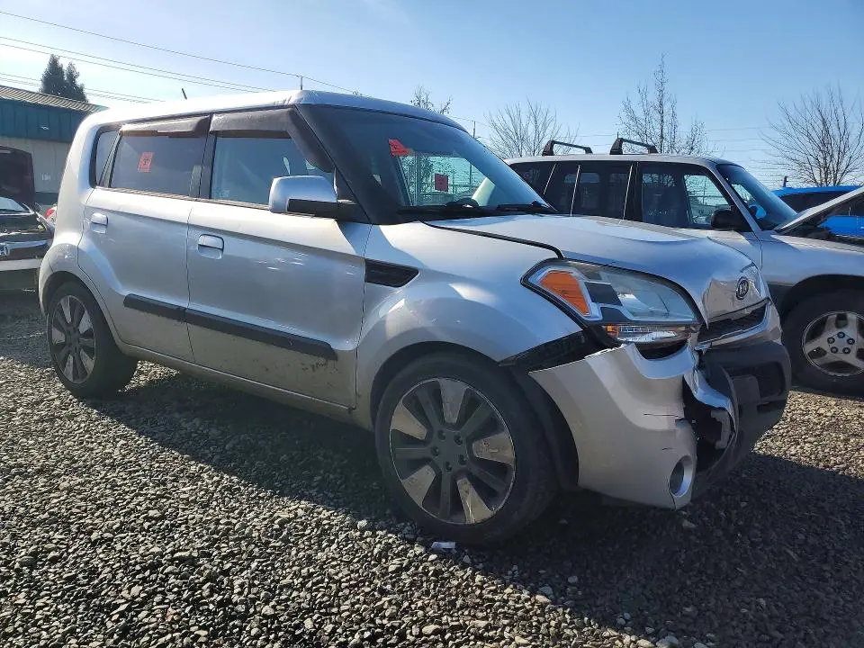 2010 KIA SOUL +  