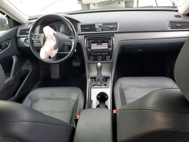 2014 VOLKSWAGEN PASSAT SE  