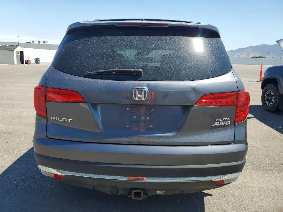 2016 HONDA PILOT ELITE  