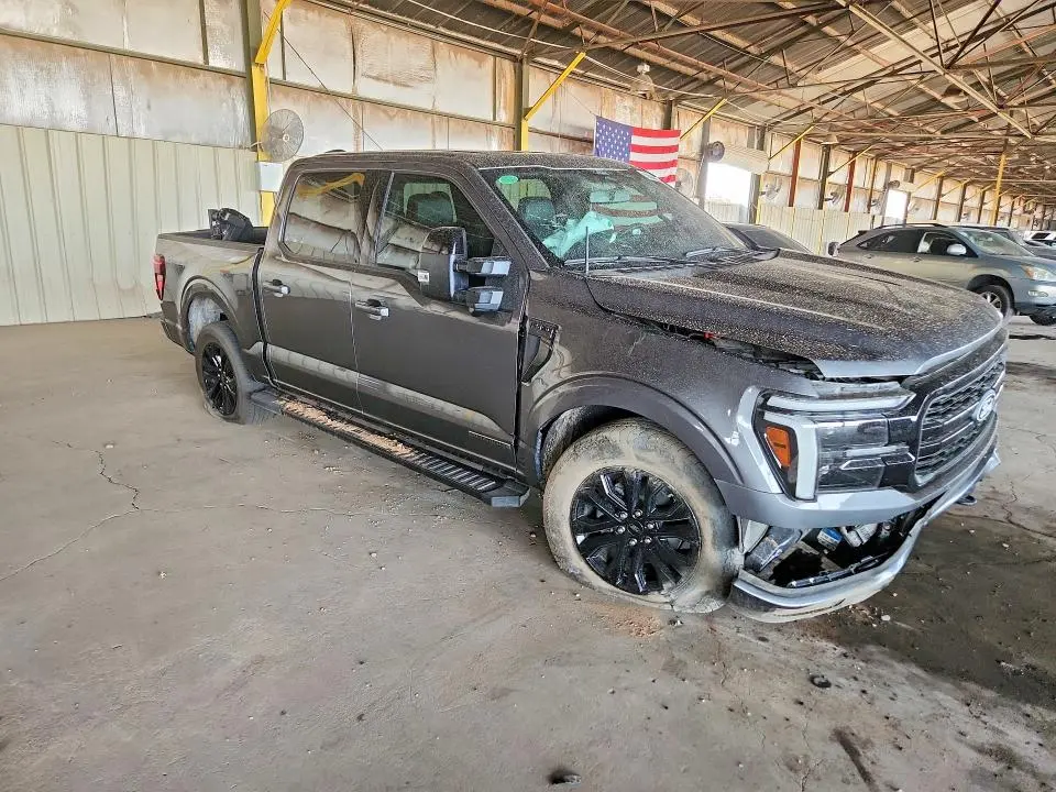 2025 FORD F150 LARIAT  