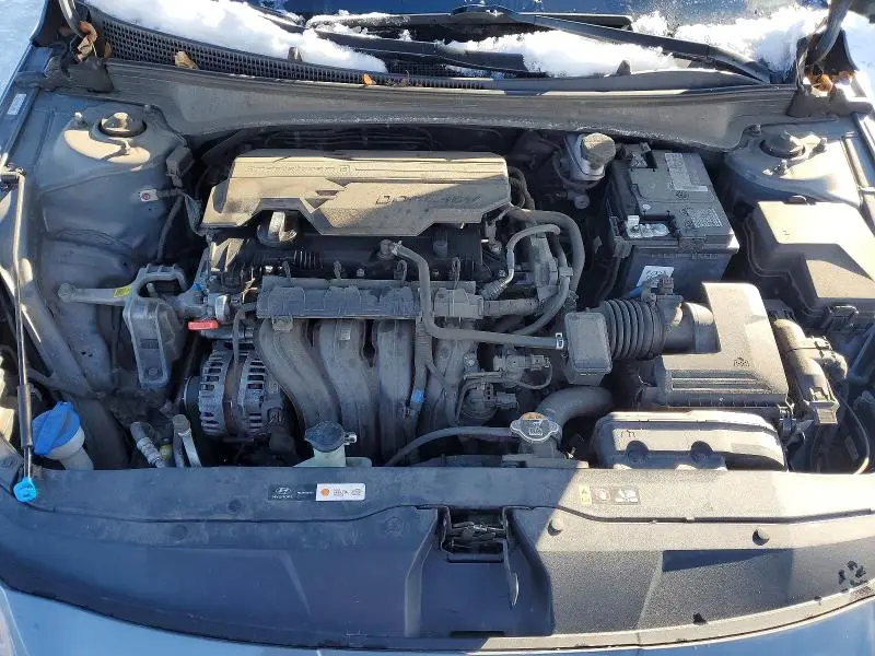 2021 HYUNDAI ELANTRA SE  