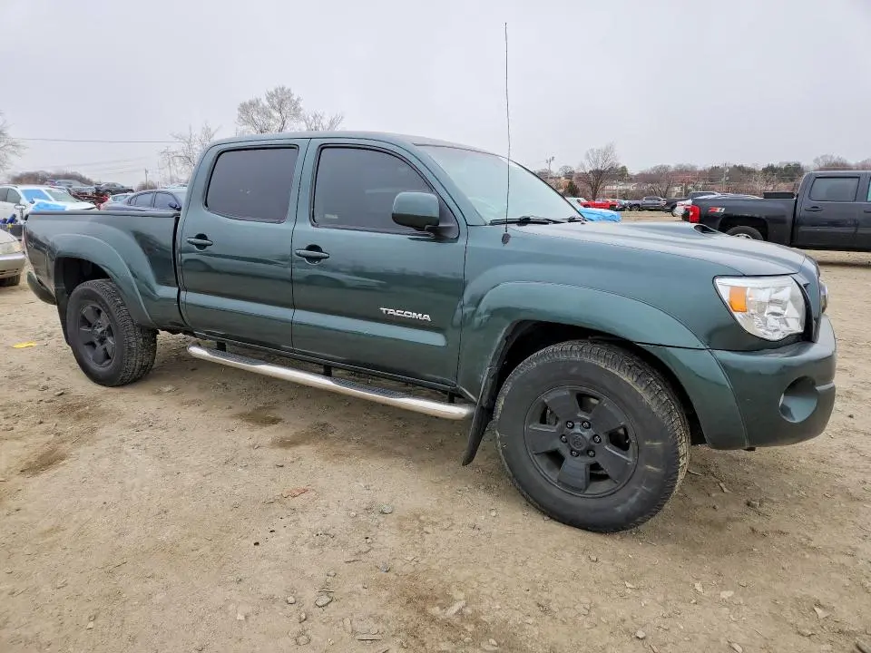 2011 TOYOTA TACOMA V6  