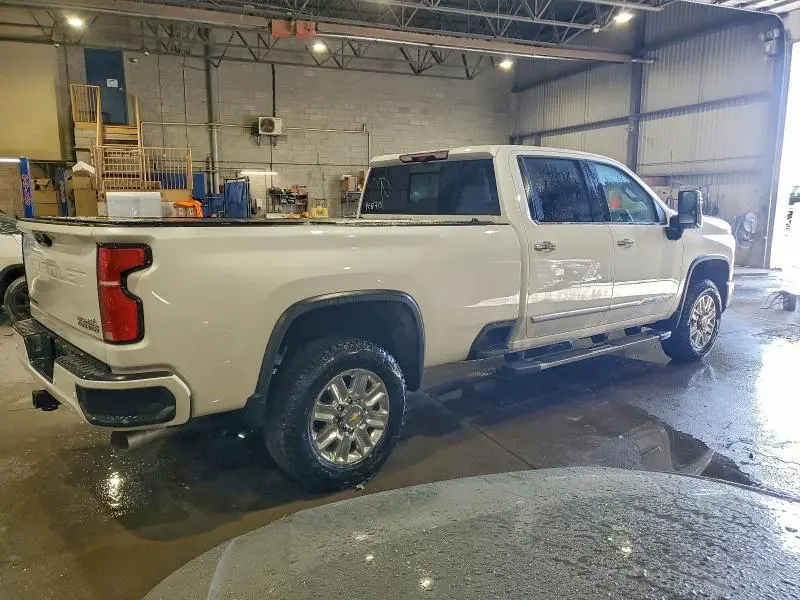 2025 CHEVROLET SILVERADO K3500 HIGH COUNTRY  