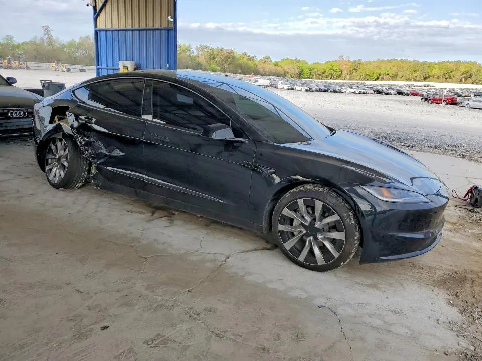 2025 TESLA MODEL 3   