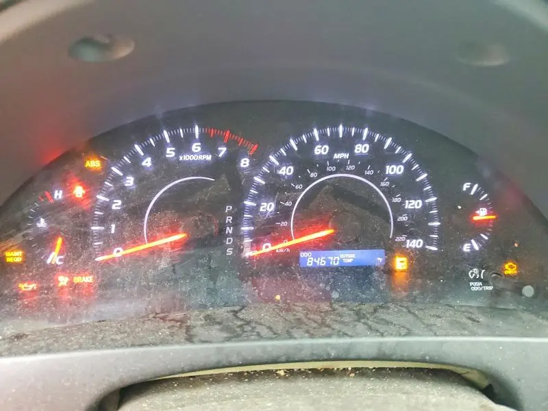 2011 TOYOTA CAMRY LE  