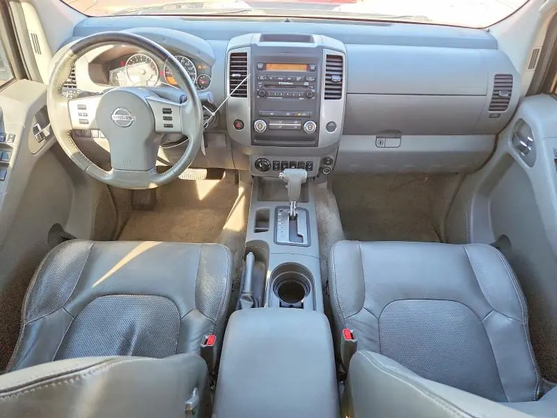 2011 NISSAN FRONTIER S  