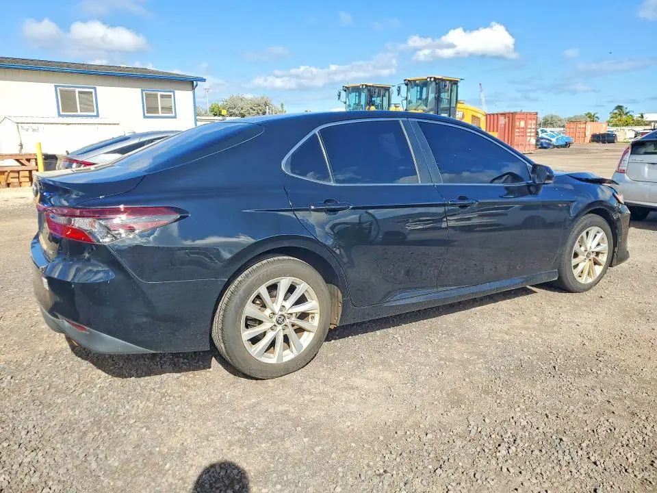 2022 TOYOTA CAMRY LE  