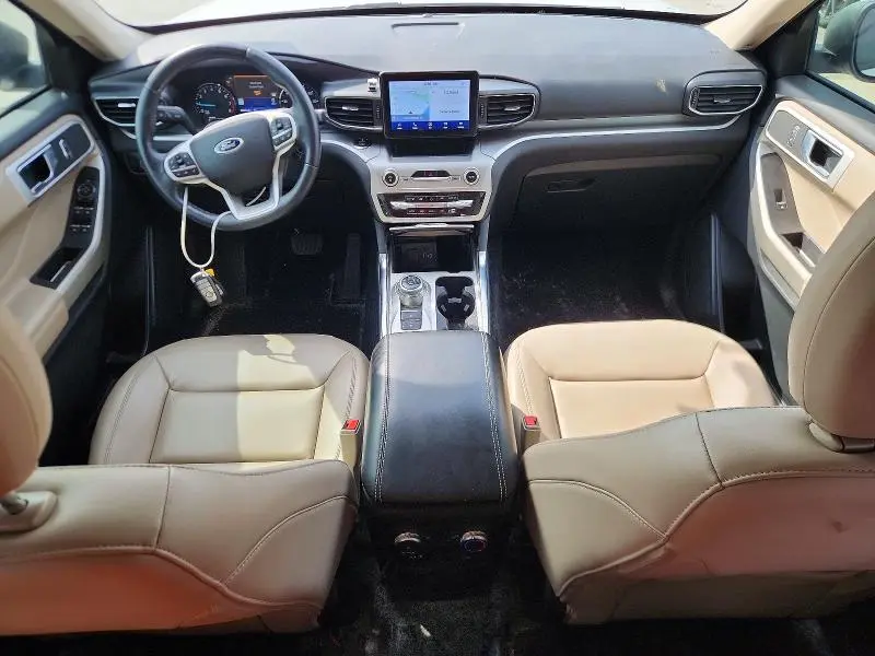 2021 FORD EXPLORER XLT  